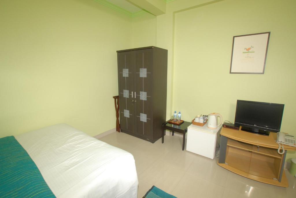 House Clover Male Room photo